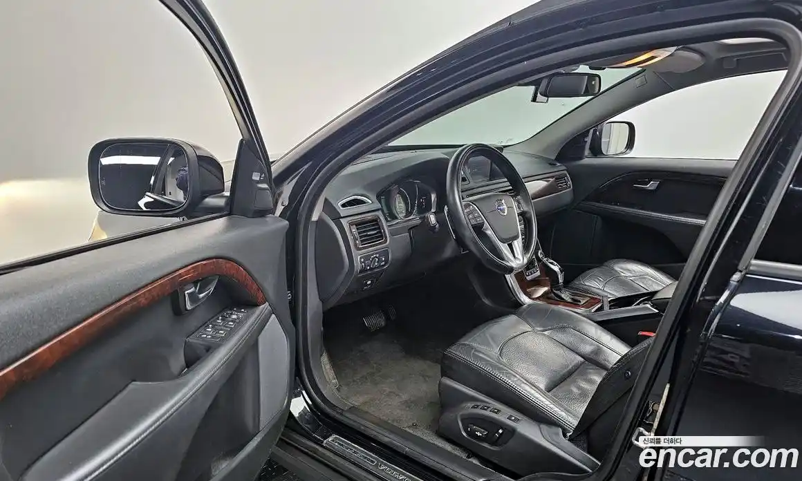 Volvo XC70 2014 2.4 Автомат в Москве № 230629, фото 18