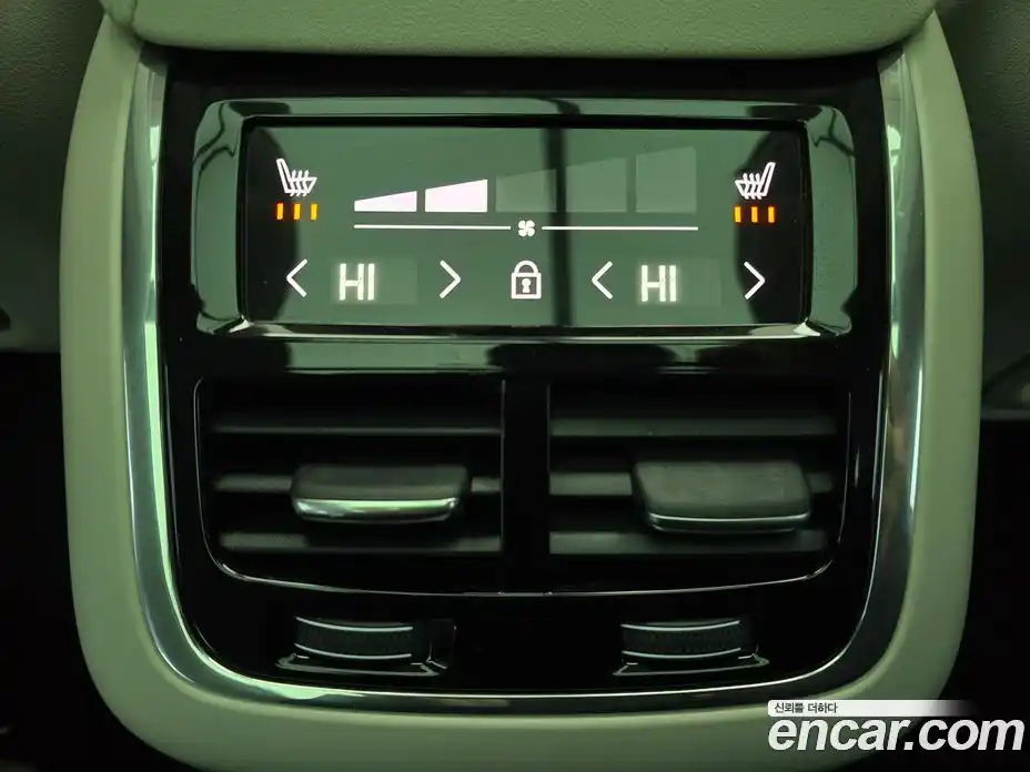 Volvo XC60 2026 2.0 Автомат в Москве № 230777, фото 19