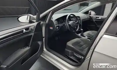 Volkswagen Golf 2016 2.0 Автомат в Москве № 232213, миниатюра 5