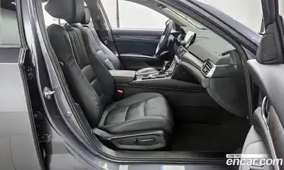 Honda Accord 2018 1.5 Автомат в Москве № 232898, миниатюра 3