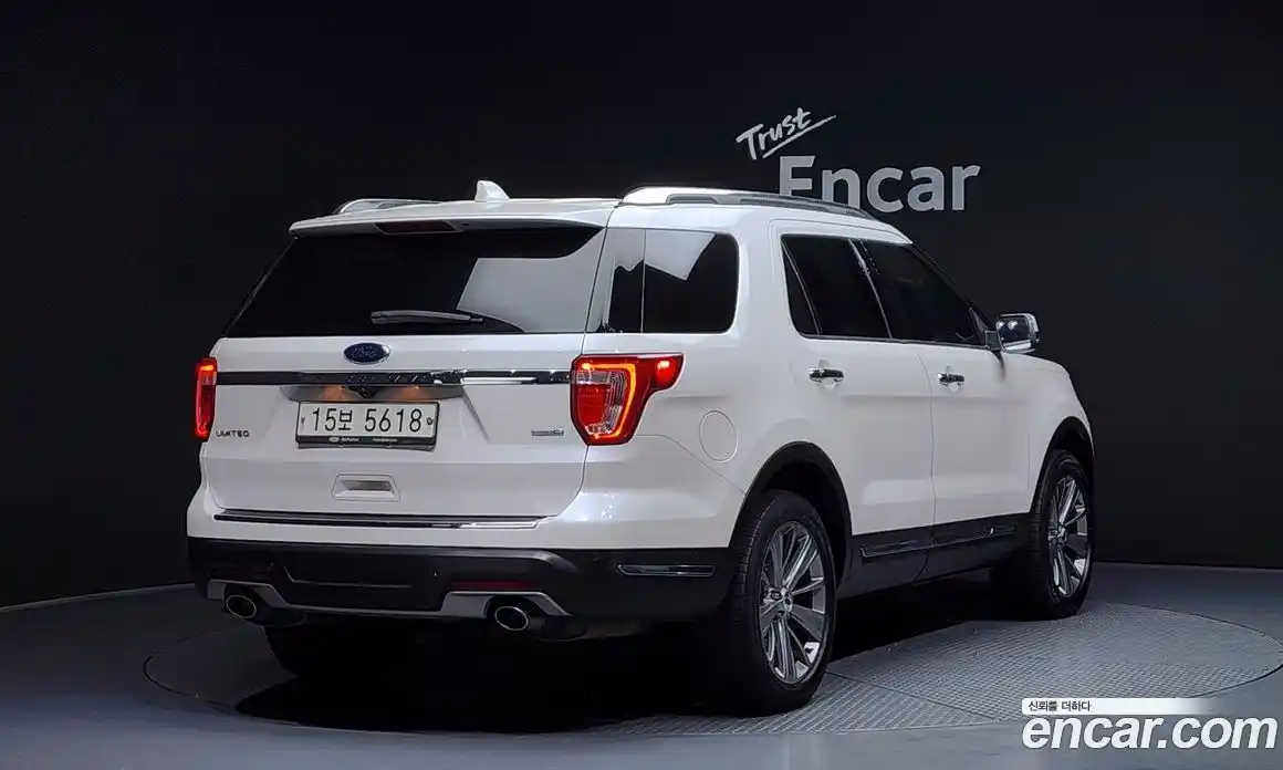 Ford Explorer 2018 2.3 Автомат в Москве № 255711, фото 8