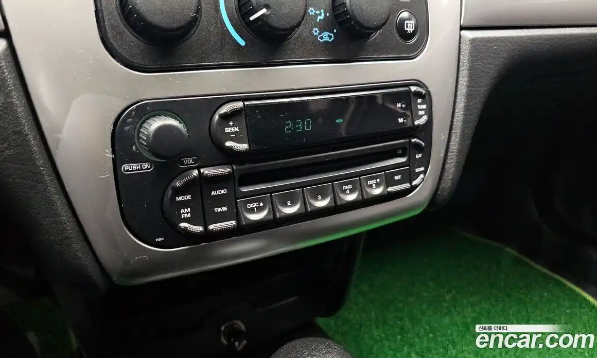 Chrysler Sebring 2005 2.7 Автомат в Москве № 256736, фото 15