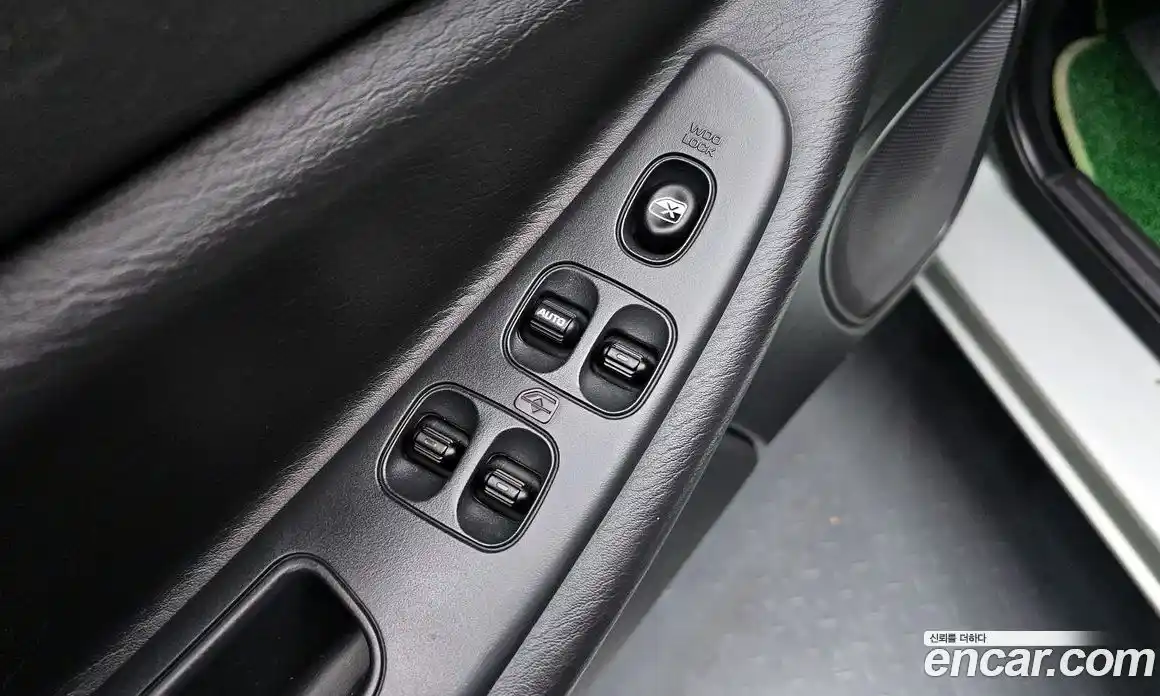 Chrysler Sebring 2005 2.7 Автомат в Москве № 256736, фото 16