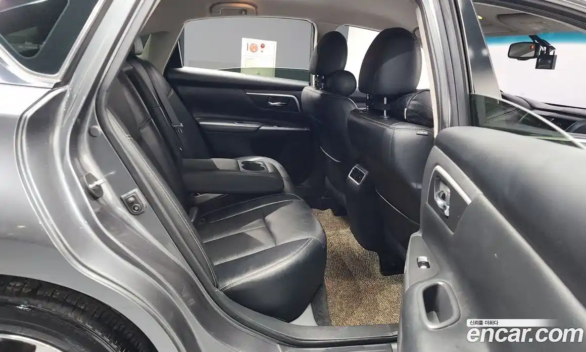 Nissan Altima 2017 2.5 Автомат в Москве № 285023, фото 13