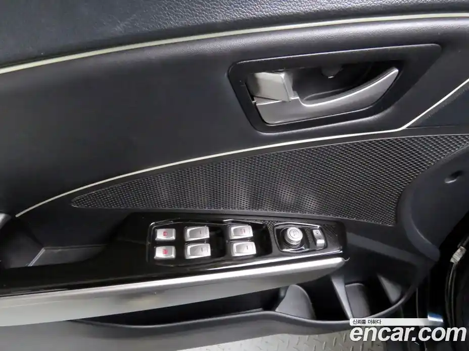 SsangYong TIBOLI 2016 1.6 Автомат в Москве № 29484, фото 19