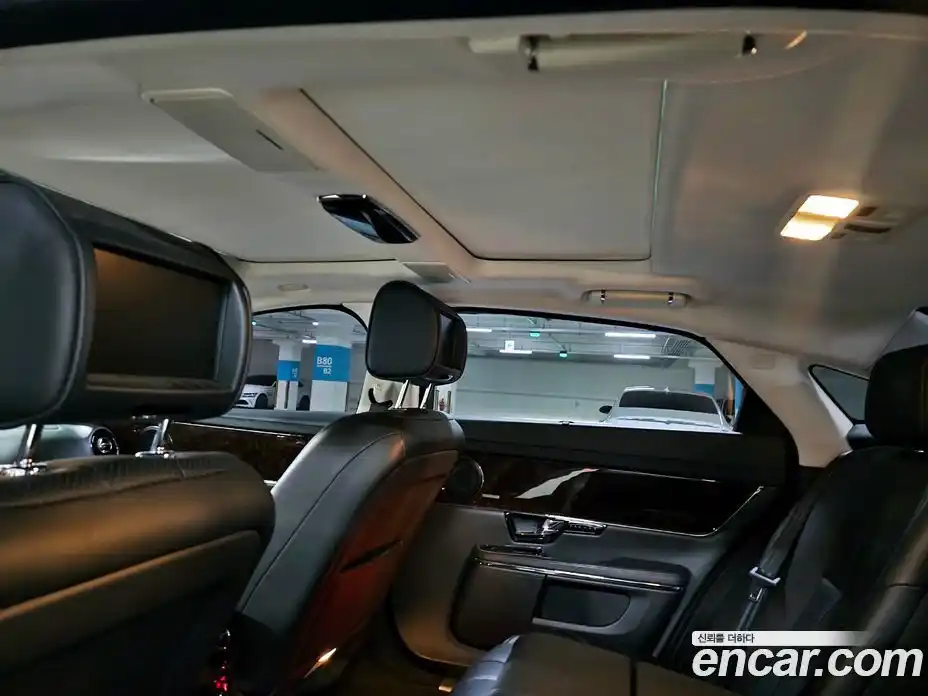 Jaguar XJ 2011 3.0 Автомат в Москве № 305166, фото 12