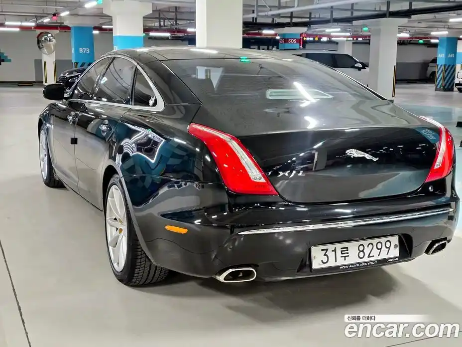 Jaguar XJ 2011 3.0 Автомат в Москве № 305166, фото 6