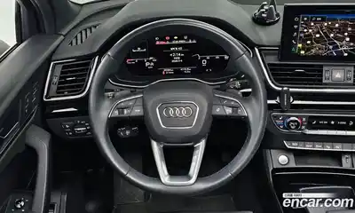 Audi Q5 2021 2.0 Автомат в Москве № 343315, миниатюра 2