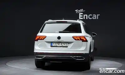 Volkswagen Tiguan 2023 2.0 Автомат в Москве № 357660, миниатюра 4
