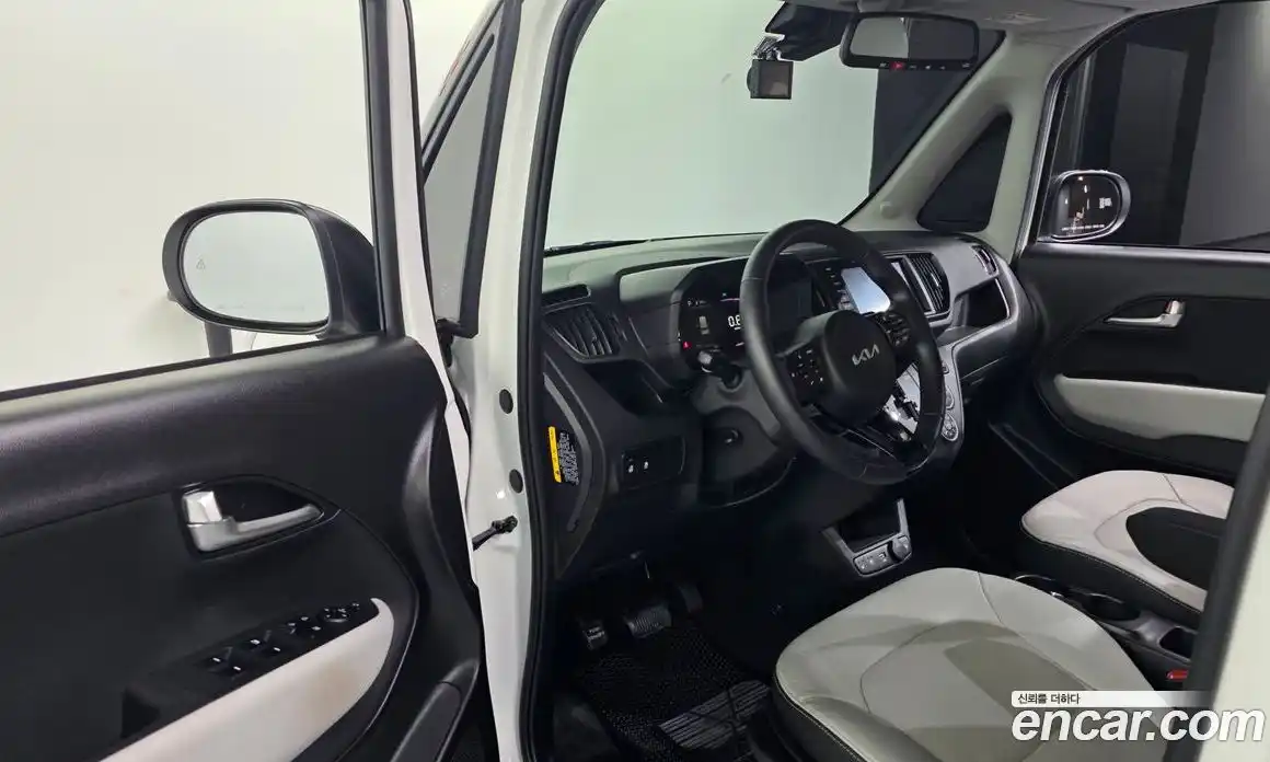 Kia Ray 2023 1.0 Автомат в Москве № 358797, фото 10