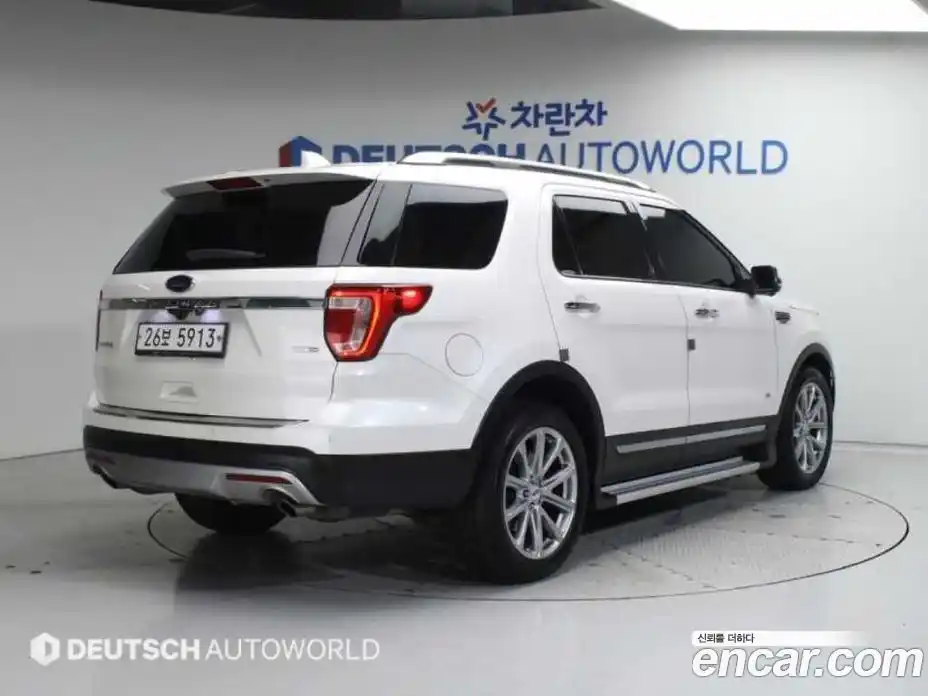 Ford Explorer 2016 2.3 Автомат в Москве № 376048, фото 2
