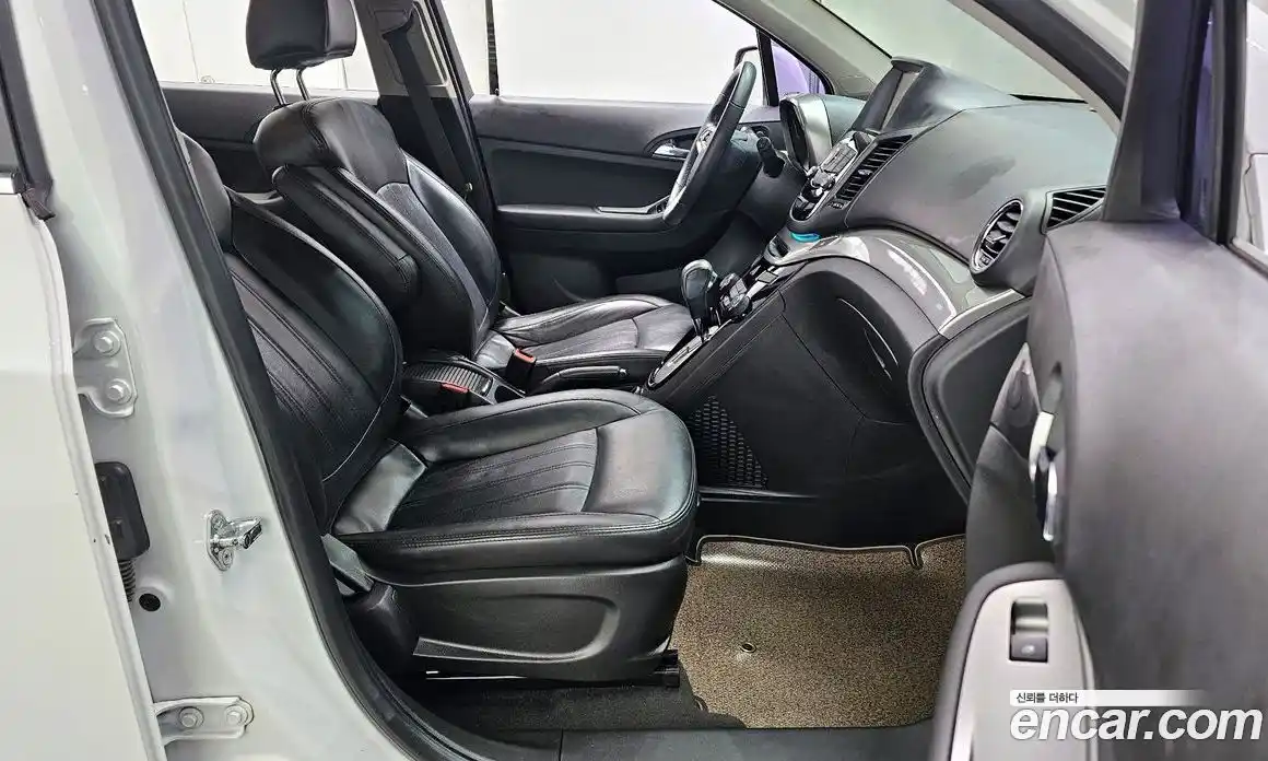 Chevrolet Orlando 2015 2.0 Автомат в Москве № 38106, фото 11