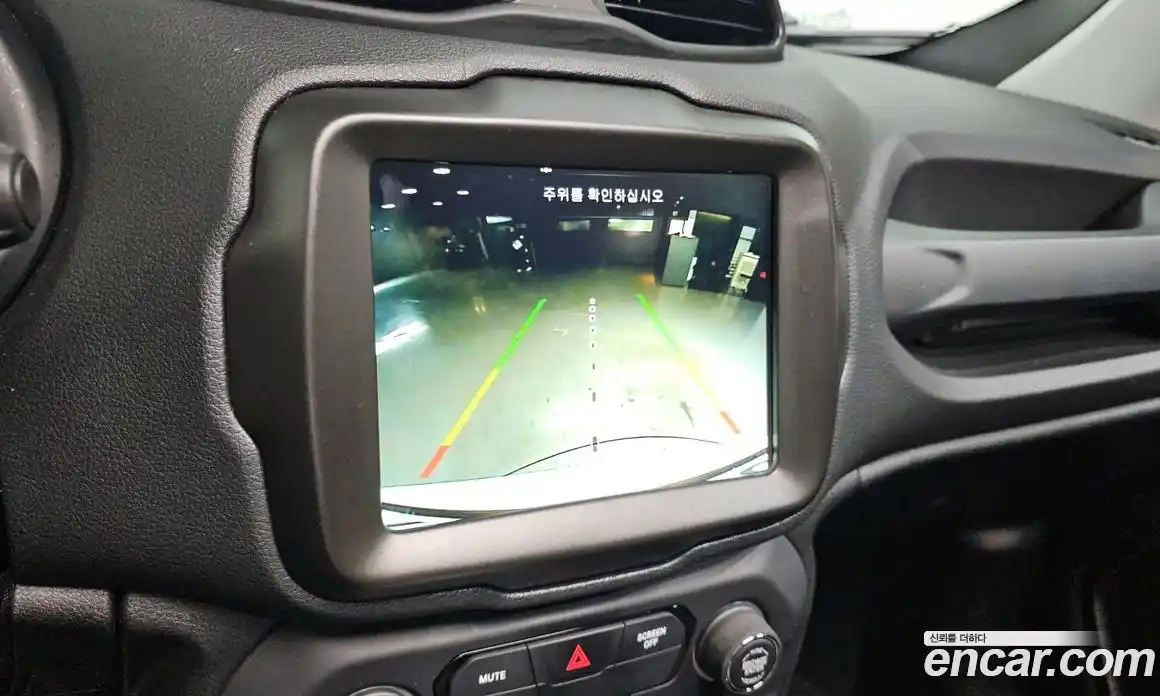 Jeep Renegade 2021 2.4 Автомат в Москве № 383539, фото 17