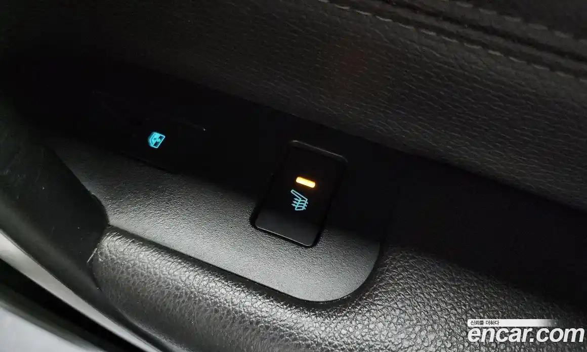 Chevrolet Captiva 2013 2.0 Автомат в Москве № 38836, фото 19