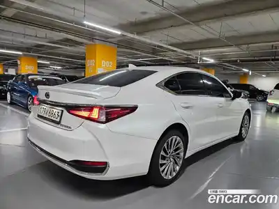 Lexus ES 2023 2.5 Автомат в Москве № 399014, миниатюра 4