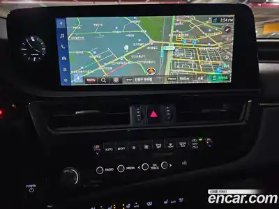 Lexus ES 2023 2.5 Автомат в Москве № 399014, миниатюра 10