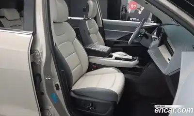 SsangYong Torres 2024 0.2 Автомат в Москве № 407093, миниатюра 9