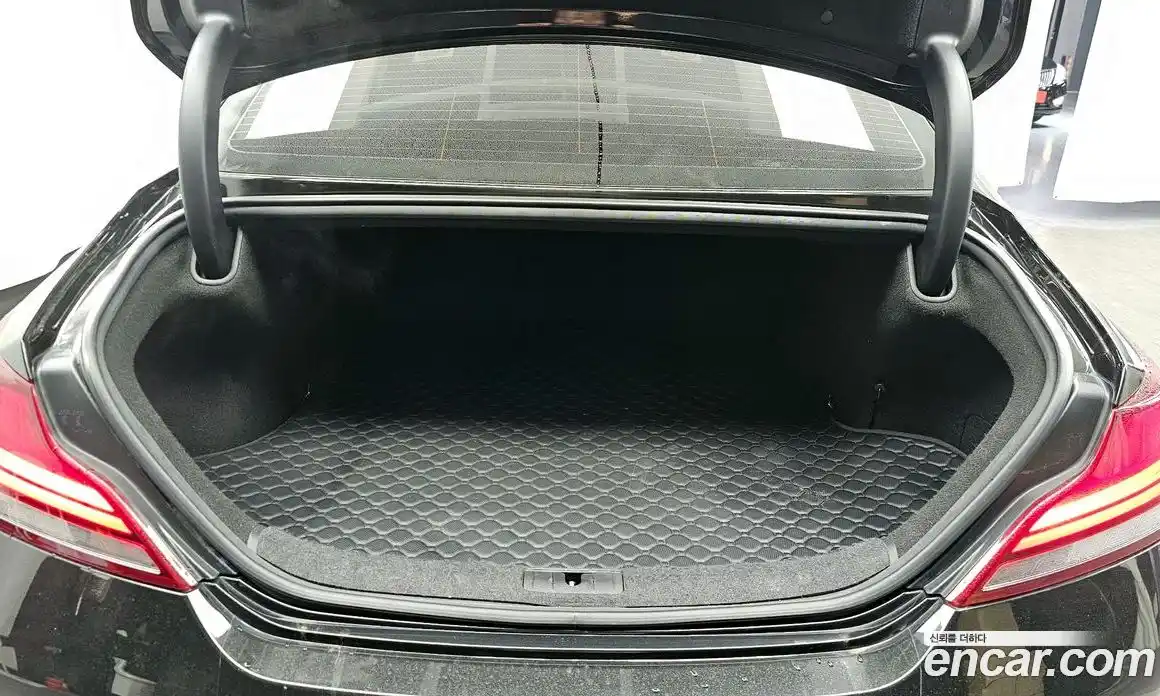 Genesis G70 2018 3.3 Автомат в Москве № 419862, фото 20