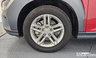 Hyundai Kona 2022 1.6 Автомат в Москве № 457710, миниатюра 5