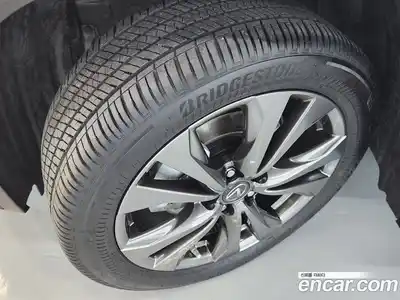 Lexus UX 2024 2.0 Вариатор в Москве № 466619, миниатюра 5