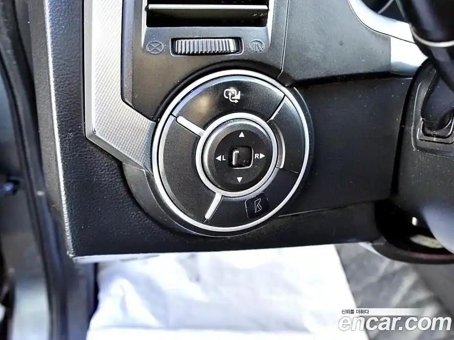 SsangYong Korando 2013 2.0 Автомат в Москве № 491661, фото 15