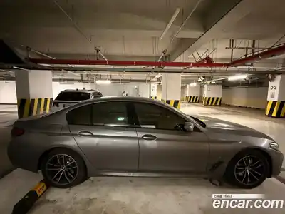 BMW 5-Series 2023 2.0 Автомат в Москве № 492621, миниатюра 2