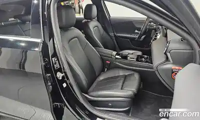 Mercedes-Benz A-Class 2022 2.0 Автомат в Москве № 494135, миниатюра 11