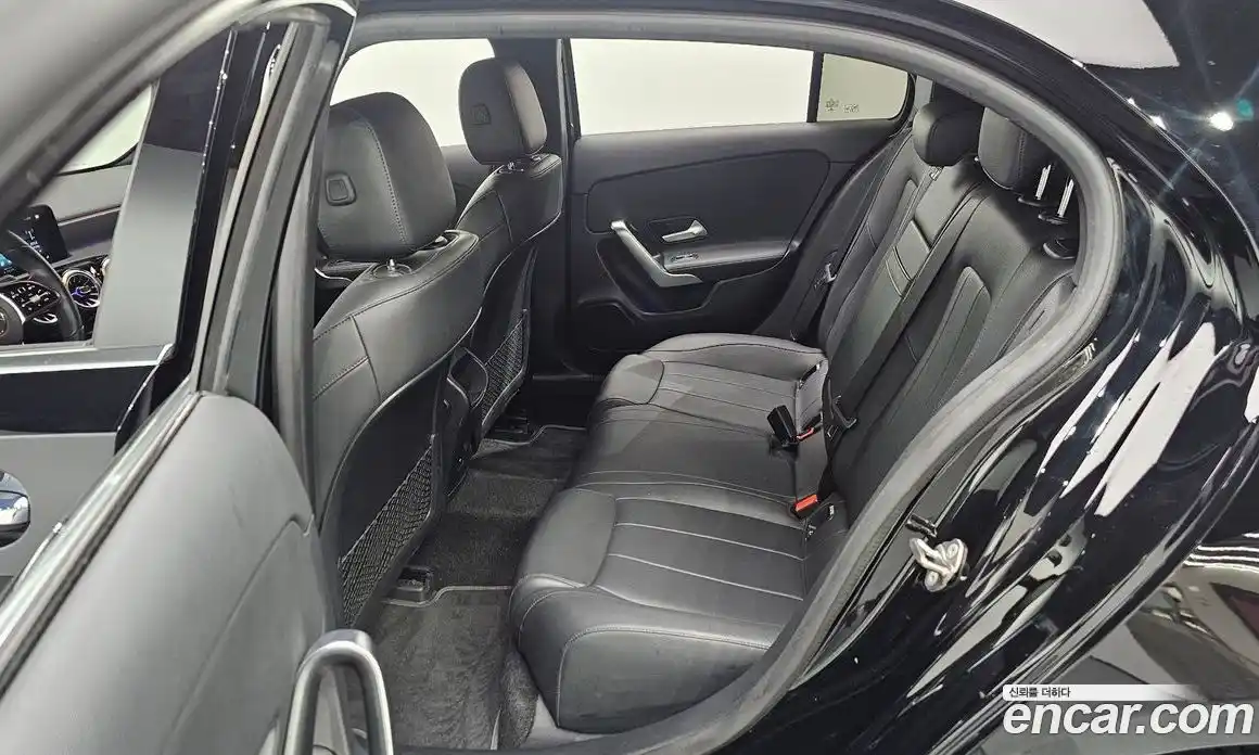 Mercedes-Benz A-Class 2022 2.0 Автомат в Москве № 494135, фото 12