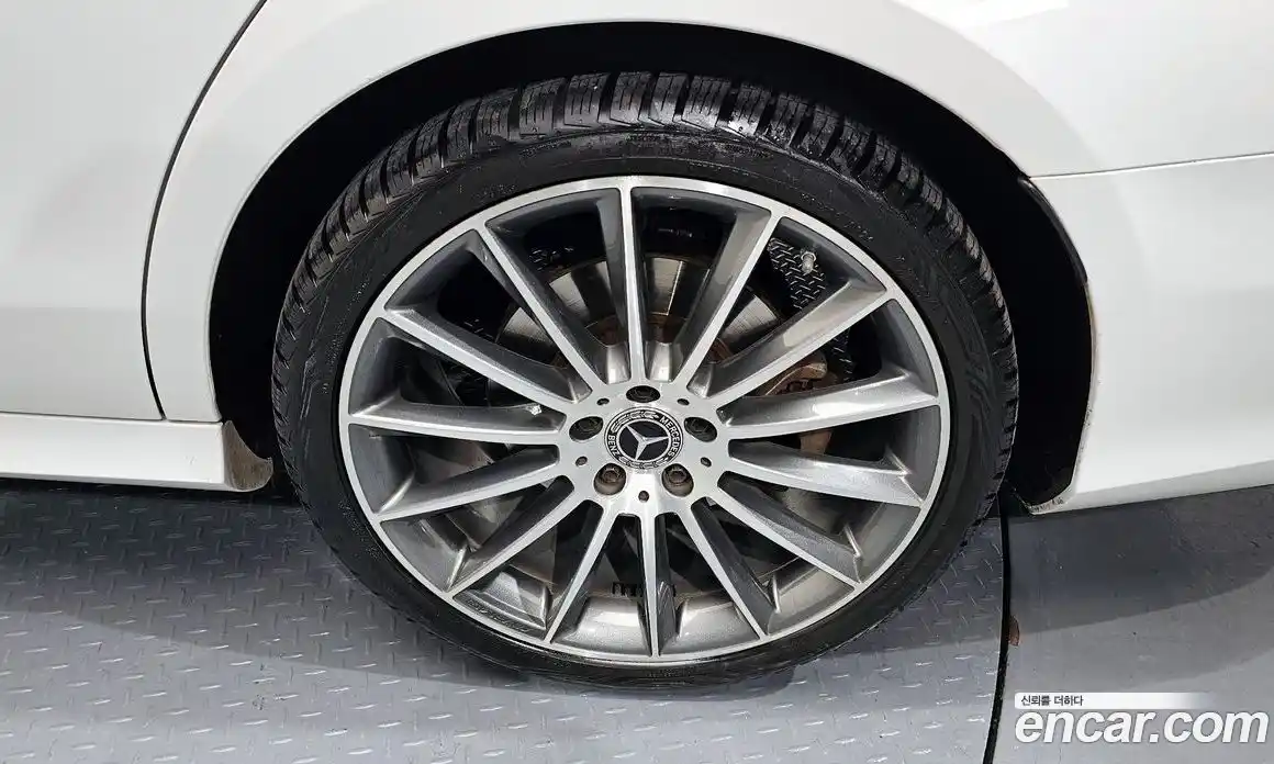 Mercedes-Benz E-Class 2021 2.0 Автомат в Москве № 495823, фото 5