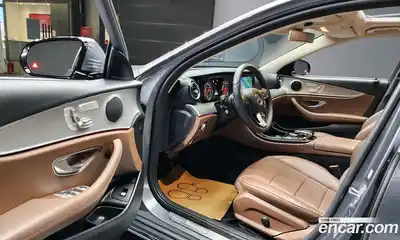 Mercedes-Benz E-Class 2018 2.0 Автомат в Москве № 496031, миниатюра 11