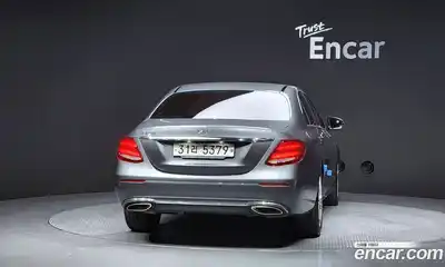 Mercedes-Benz E-Class 2018 2.0 Автомат в Москве № 496031, миниатюра 4