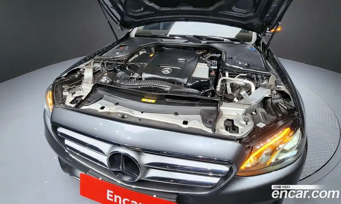 Mercedes-Benz E-Class 2018 2.0 Автомат в Москве № 496031, фото 6