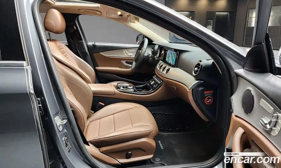 Mercedes-Benz E-Class 2018 2.0 Автомат в Москве № 496031, фото 10