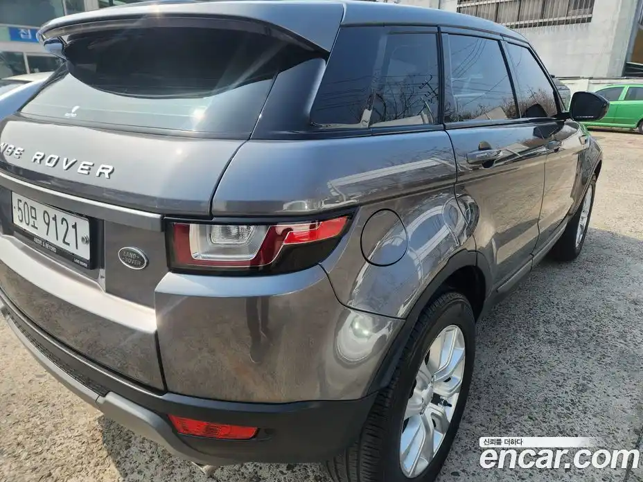 Land Rover Range-Rover Evoque 2017 2.0 Автомат в Москве № 496244, фото 12