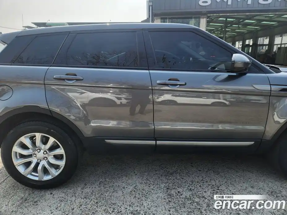 Land Rover Range-Rover Evoque 2017 2.0 Автомат в Москве № 496244, фото 13