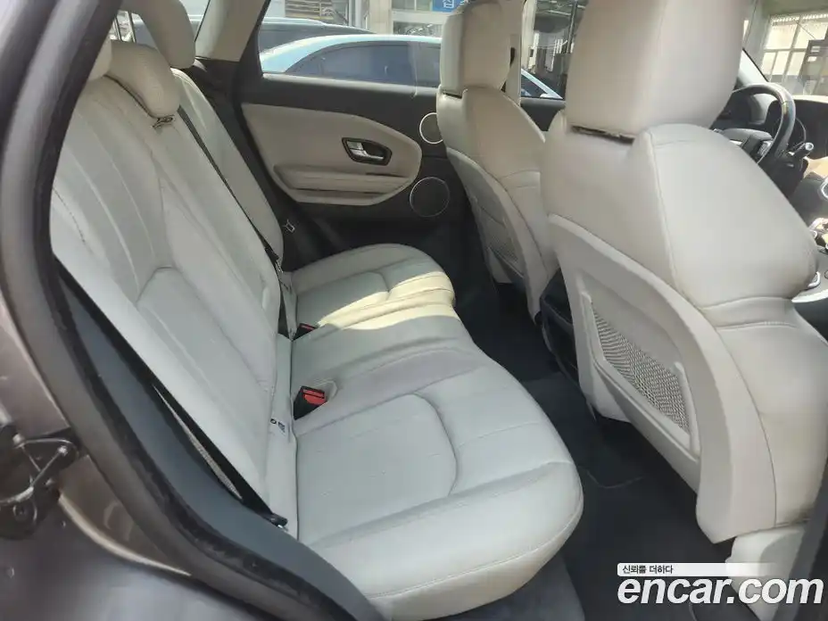 Land Rover Range-Rover Evoque 2017 2.0 Автомат в Москве № 496244, фото 7