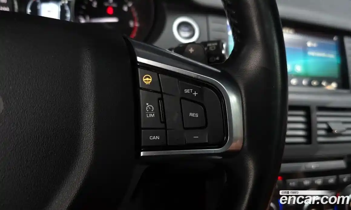 Land Rover Discovery Sport 2017 2.0 Автомат в Москве № 498951, фото 16