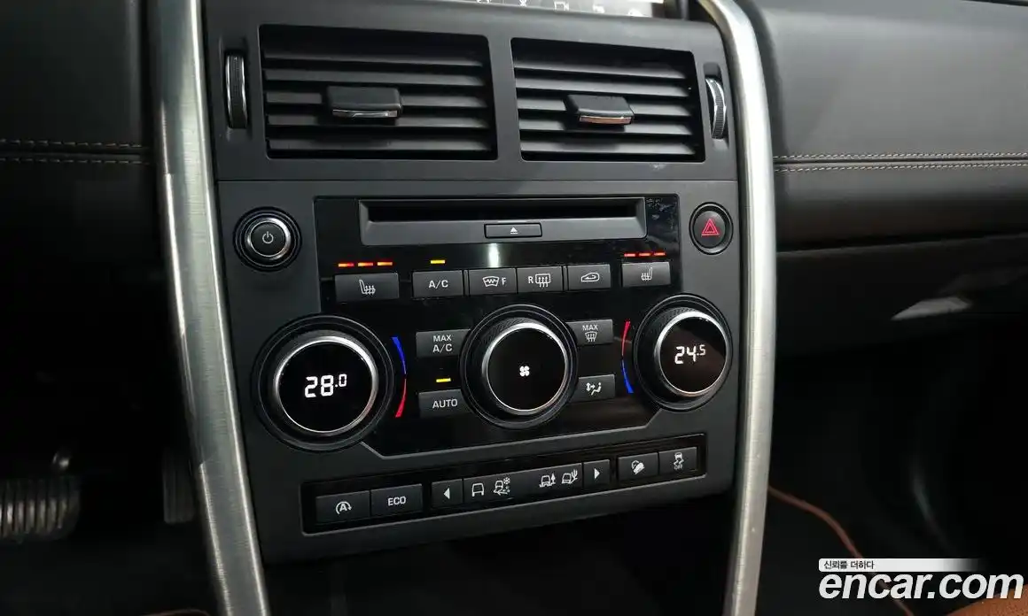 Land Rover Discovery Sport 2017 2.0 Автомат в Москве № 498951, фото 17