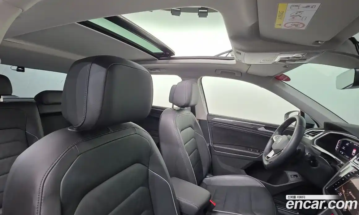 Volkswagen Tiguan 2023 2.0 Автомат в Москве № 499759, фото 12