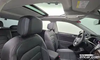 Volkswagen Tiguan 2023 2.0 Автомат в Москве № 499759, миниатюра 12