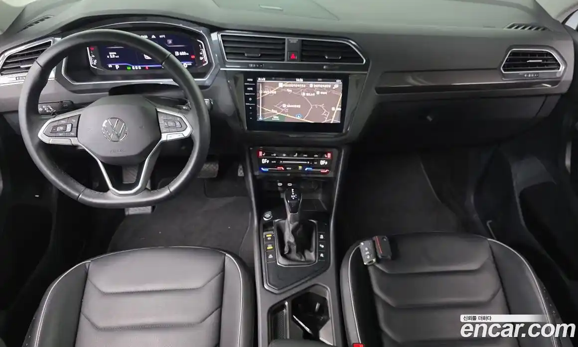 Volkswagen Tiguan 2023 2.0 Автомат в Москве № 499759, фото 7