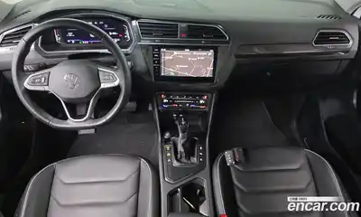 Volkswagen Tiguan 2023 2.0 Автомат в Москве № 499759, миниатюра 7