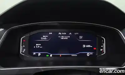 Volkswagen Tiguan 2023 2.0 Автомат в Москве № 499759, миниатюра 8