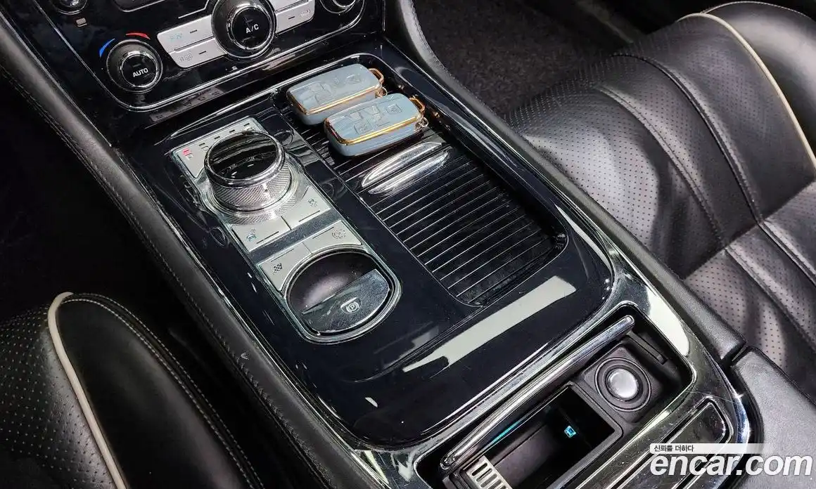 Jaguar XJ 2012 5.0 Автомат в Москве № 500263, фото 9