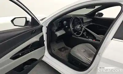 Hyundai Avante 2024 1.6 Автомат в Москве № 517599, миниатюра 11