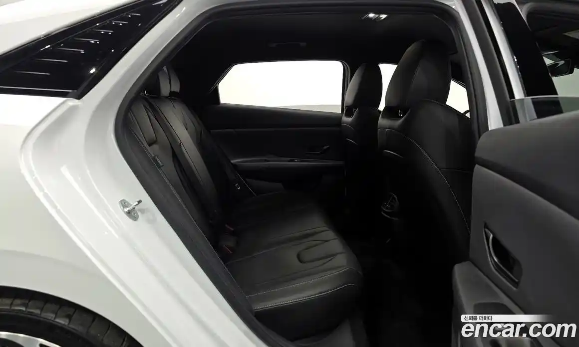 Hyundai Avante 2025 2.0 Механическая в Москве № 517705, фото 12