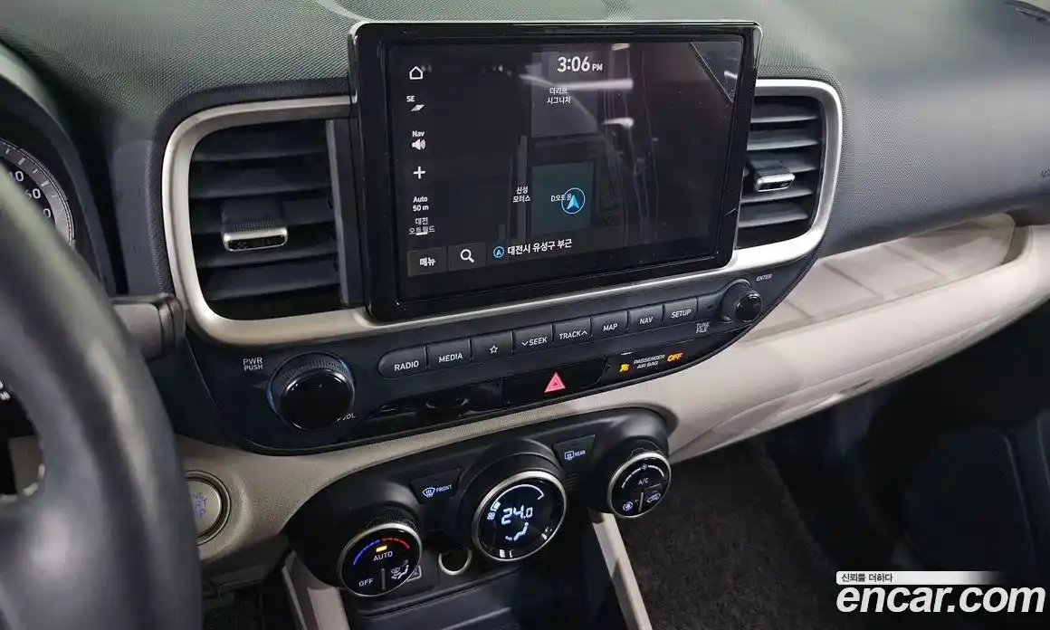 Hyundai Venue 2022 1.6 Автомат в Москве № 518394, фото 18