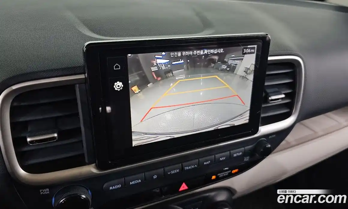 Hyundai Venue 2022 1.6 Автомат в Москве № 518394, фото 19