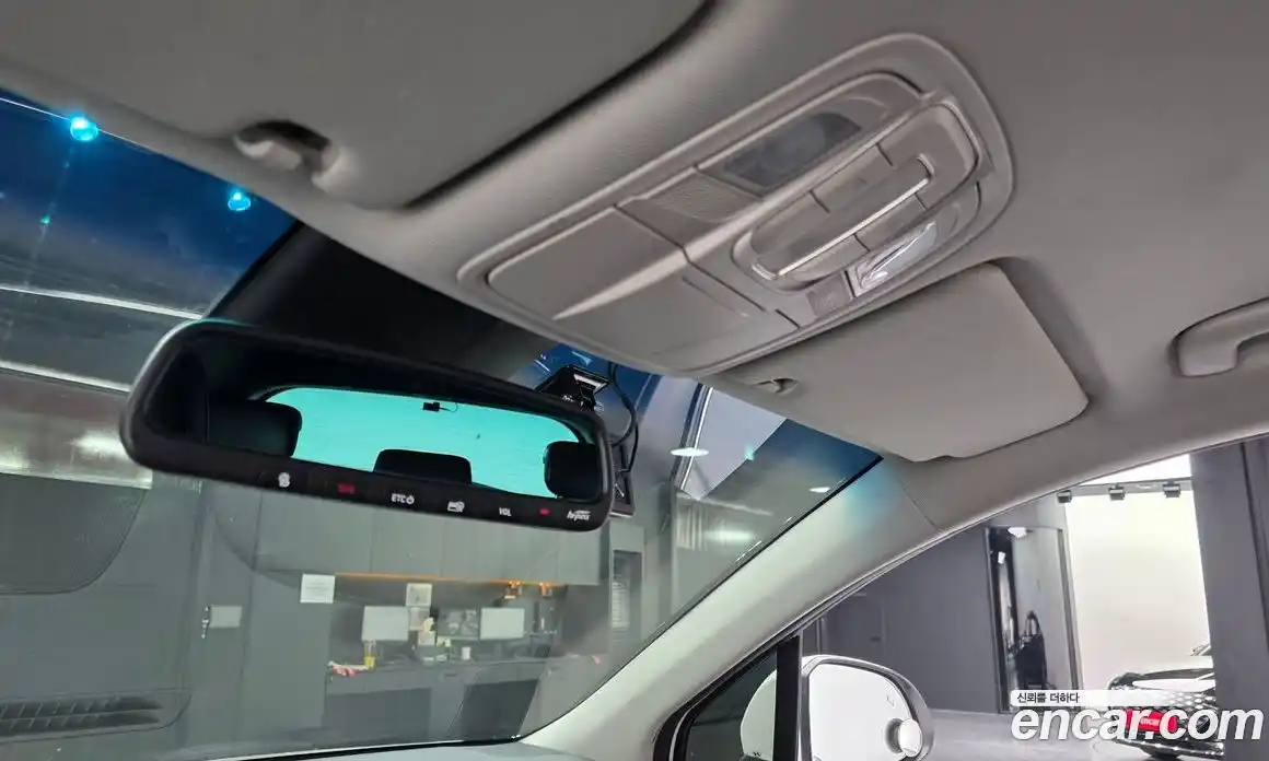 Hyundai Santa Fe 2020 2.0 Автомат в Москве № 518714, фото 17