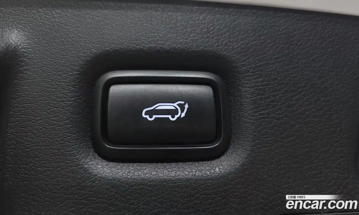 Hyundai Santa Fe 2020 2.0 Автомат в Москве № 518714, фото 19